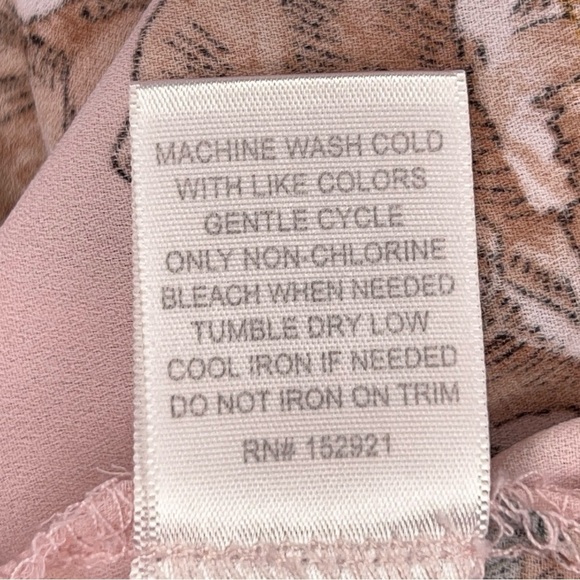 LARGE JUNIORS PINK FLORAL TOP CHARMED LACE ACCENT PASTEL - Picture 12 of 12